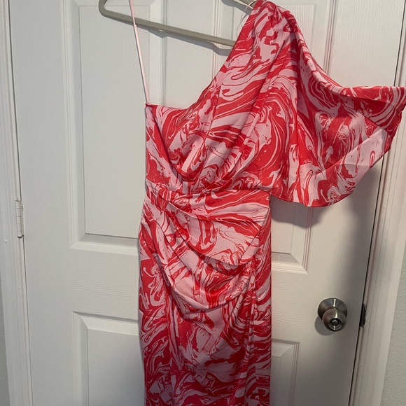 Dresses & Skirts - Pink Asymmetrical Midi Dress